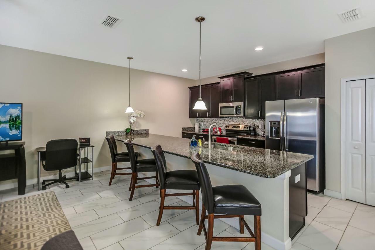 C - New 4 Bedroom Home - 5 Miles To Disney - Free Water Park - Private Pool Kissimmee Exterior foto