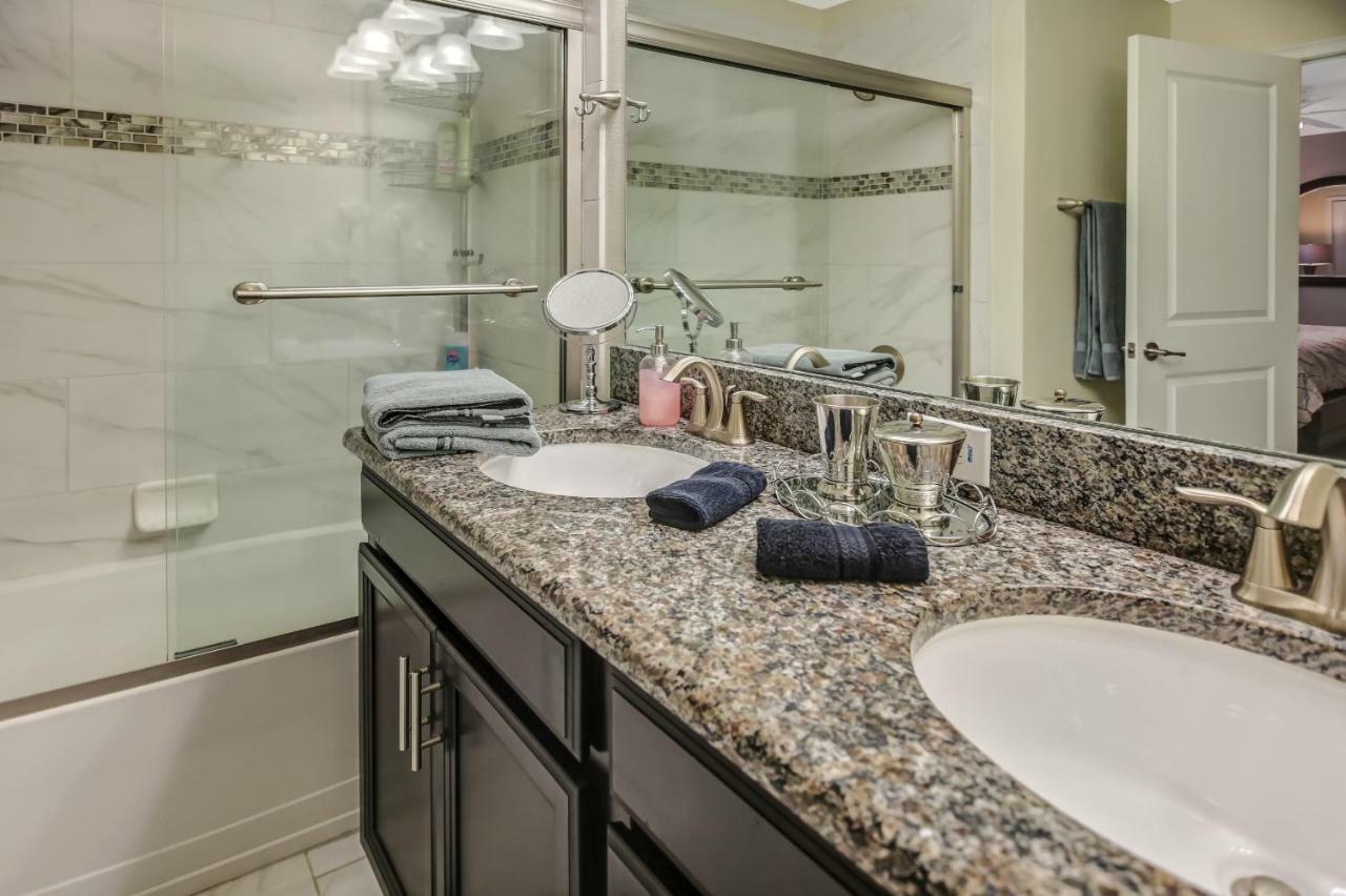C - New 4 Bedroom Home - 5 Miles To Disney - Free Water Park - Private Pool Kissimmee Exterior foto