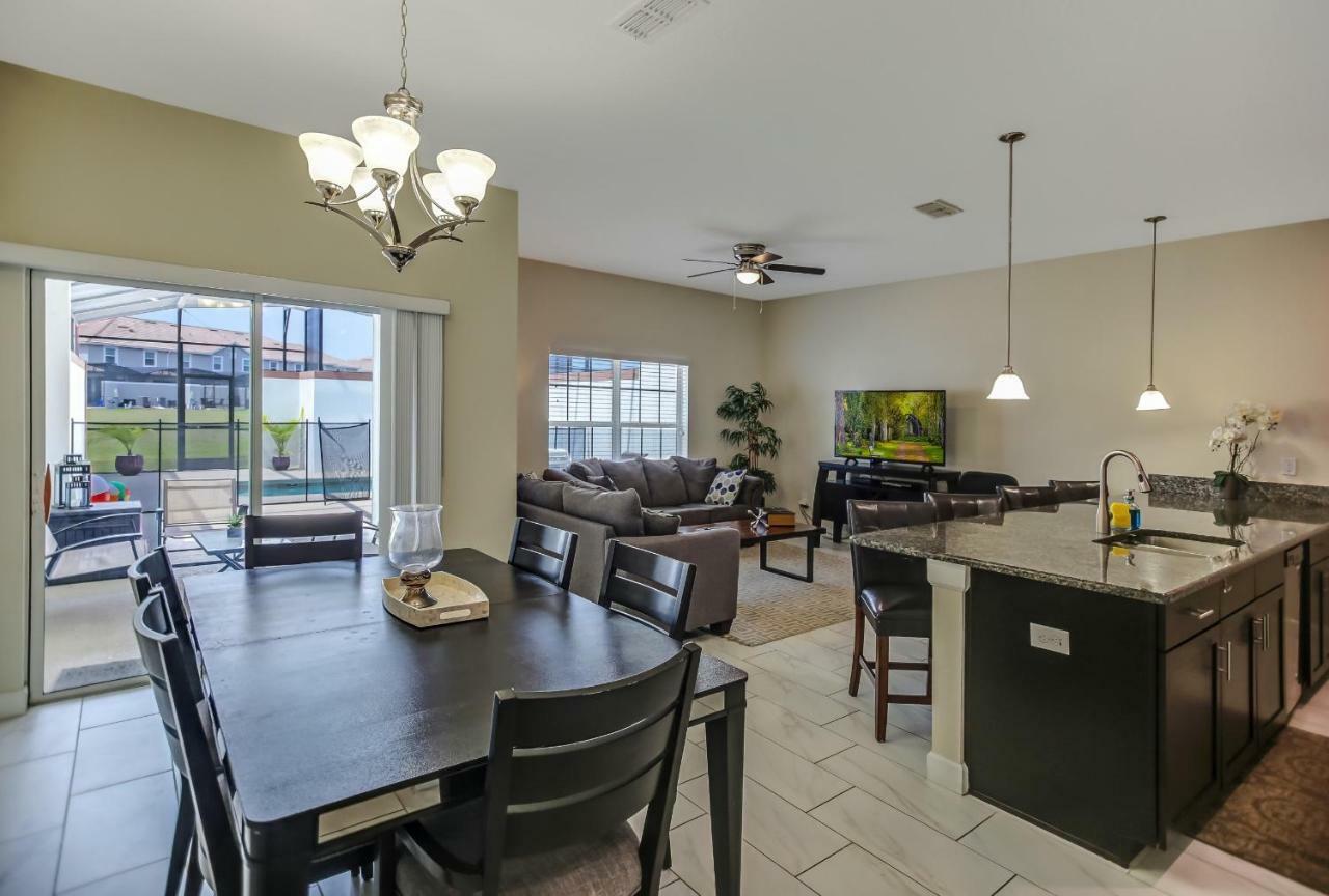 C - New 4 Bedroom Home - 5 Miles To Disney - Free Water Park - Private Pool Kissimmee Exterior foto